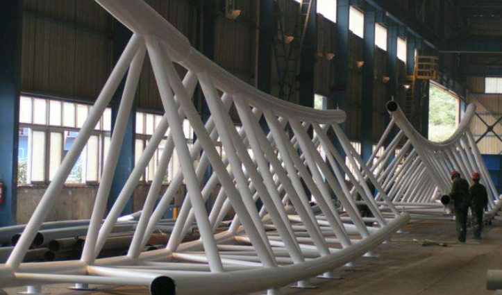 金华管廊钢结构与桁架结构的管道支架应该如何区分